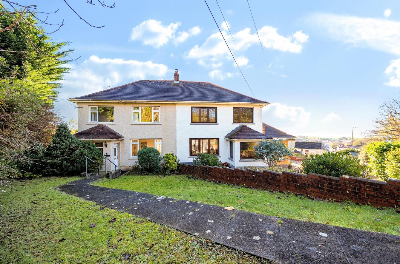 St. Margarets Drive, Llanelli, SA15 4EW